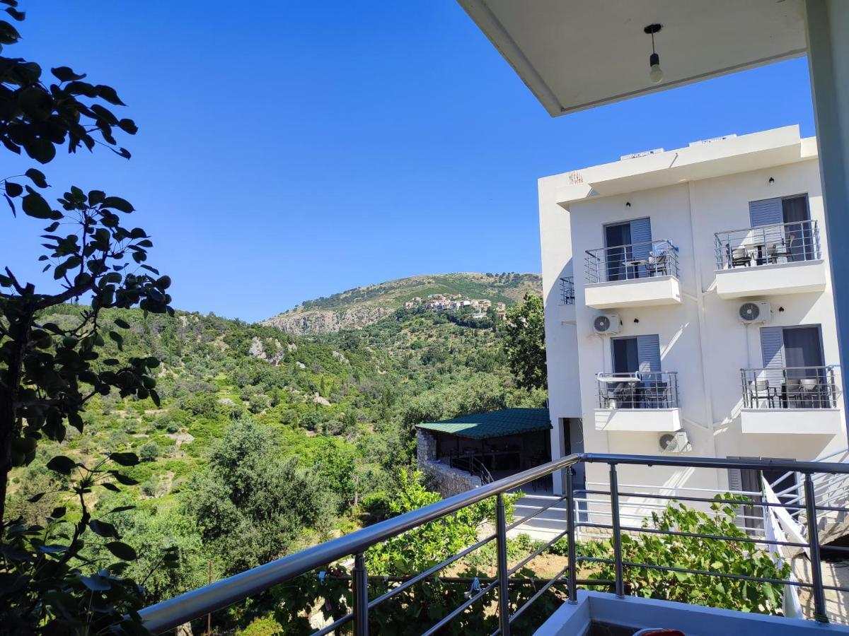 Petros Rooms Himare Buitenkant foto