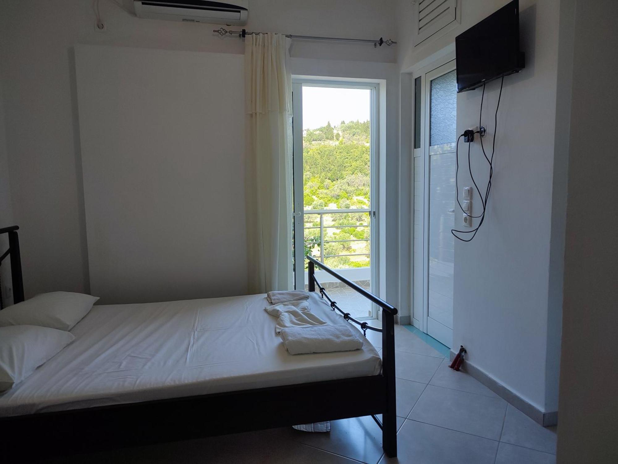 Petros Rooms Himare Kamer foto